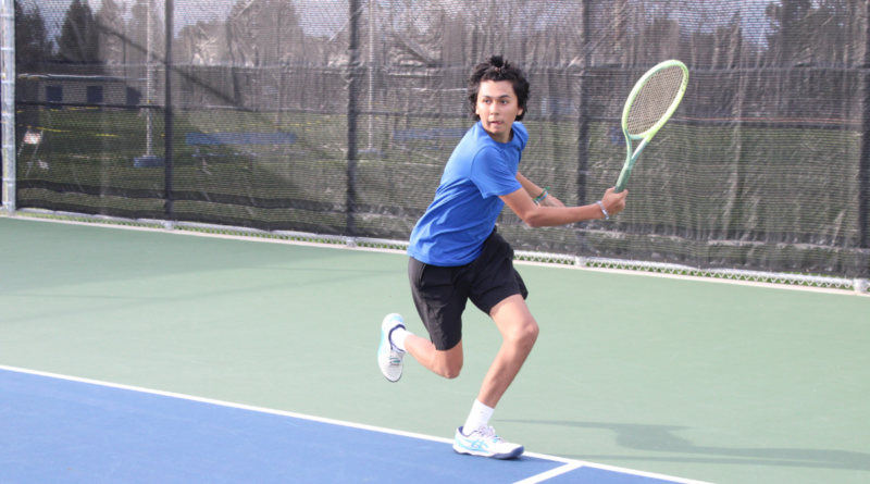 Men’s tennis falls short to Campolindo 5-4